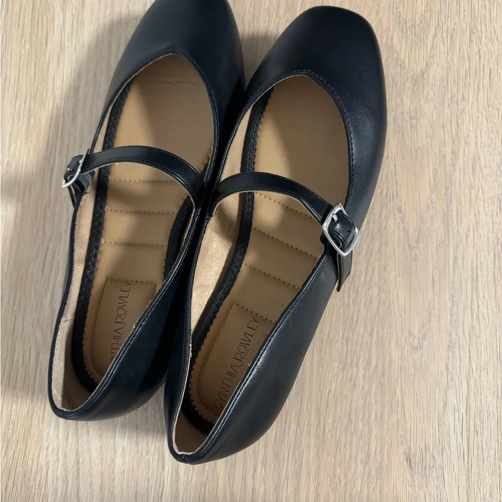 Ballet flat - Picture 2 of 2